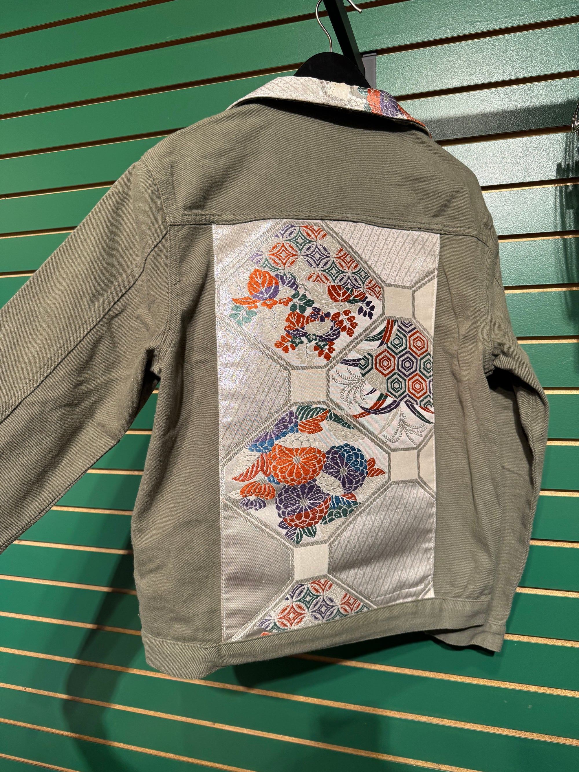 Q-mono Jean Jacket