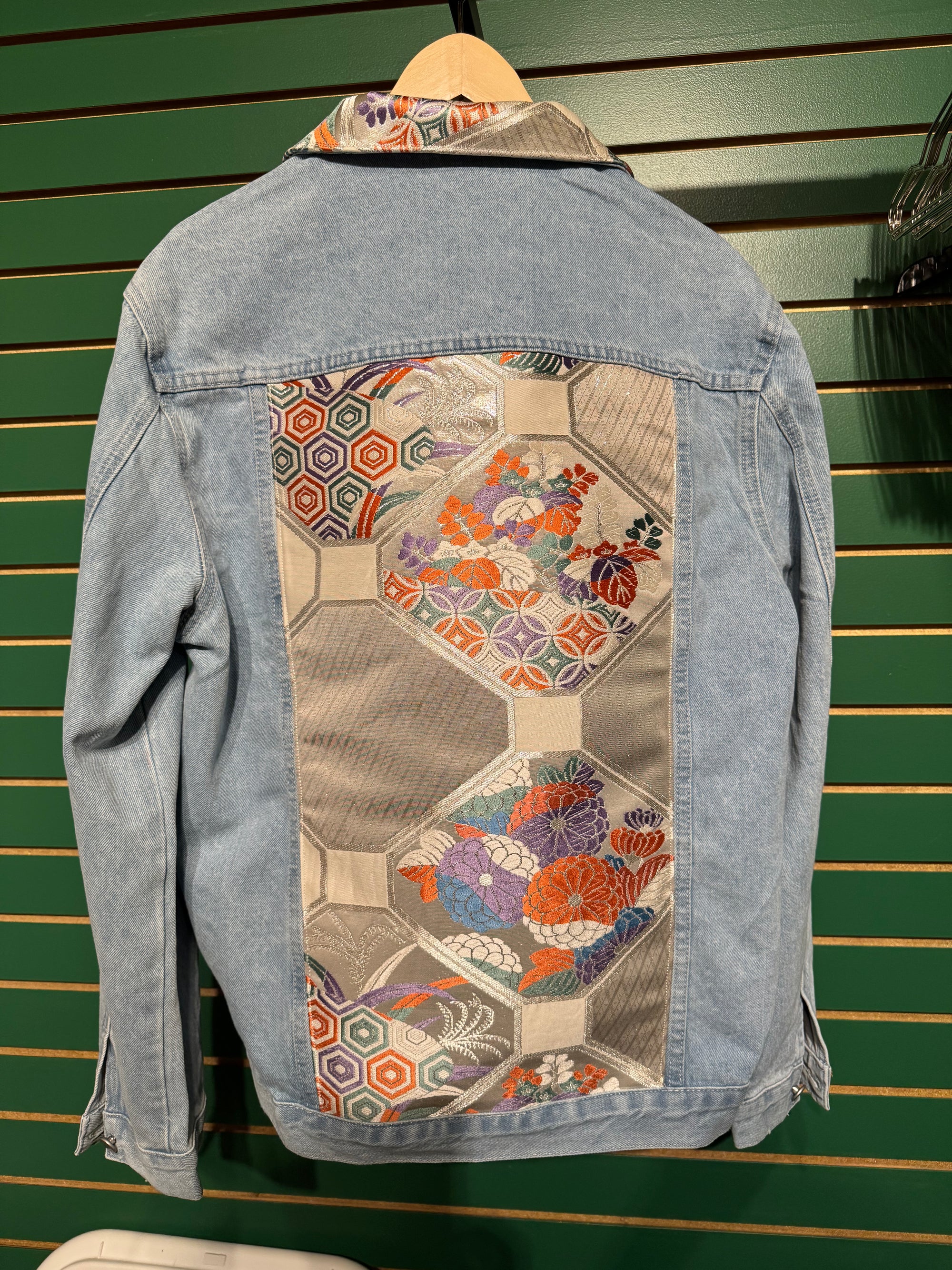 Q-mono Jean Jacket